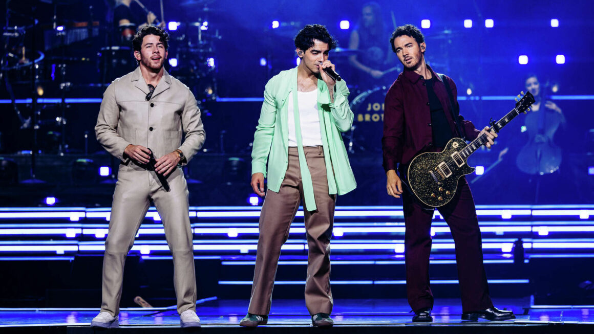 Jonas Brothers Chicago tickets 2025
